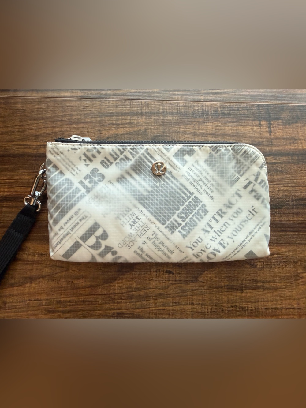 Lululemon Newspaper Print Double Zip Wristlet Pouch White Black